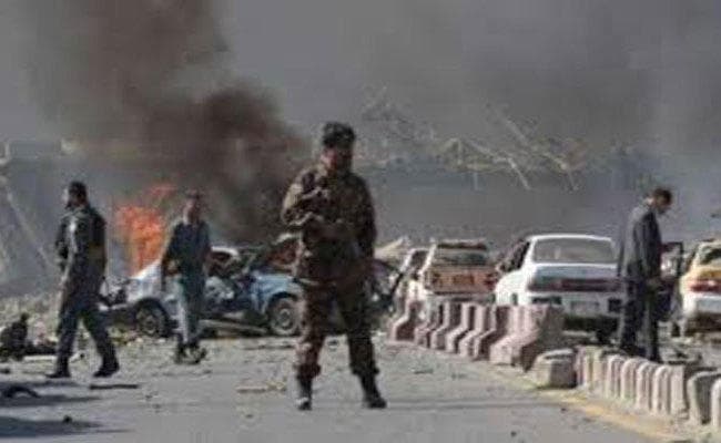 अफगानिस्तान : तालिबान के हमले में 11 पुलिसकर्मियों समेत 21 लोगों की मौत