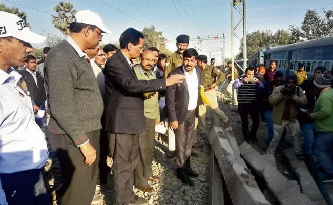 हाजीपुर रेल हादसा : ट्रैक की क्षमता 84 किमी की, ज्यादा तेज गुजर रही थीं ट्रेनें