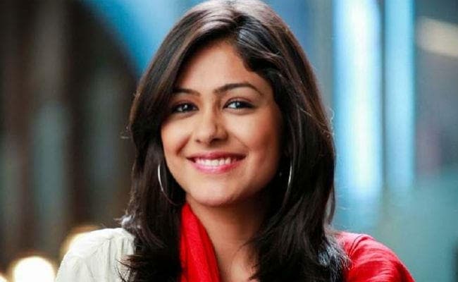 अलग-अलग किरदार करना जरूरी: मृणाल ठाकुर