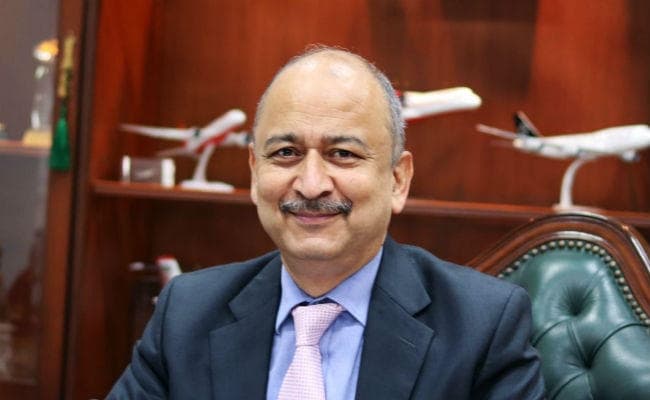 Air India के सीएमडी प्रदीप सिंह खरोला बनाये गये नये सिविल एविएशन सेक्रेटरी, राधेश्याम जुलानिया को खेल का जिम्मा