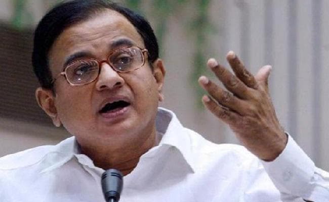 संविधान को हिंदुत्व से प्रेरित दस्तावेज में बदला जायेगा  : चिदंबरम