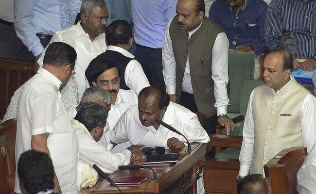 थम नहीं रही कर्नाटक कांग्रेस में बगावत, चार विधायक विस की कार्यवाही में अनुपस्थित