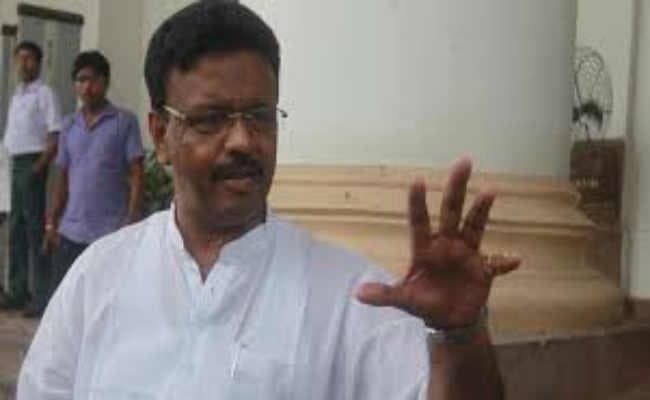 कोलकाता :  भाजपा की सहयोगी पार्टी बन गयी है सीबीआइ : फिरहाद