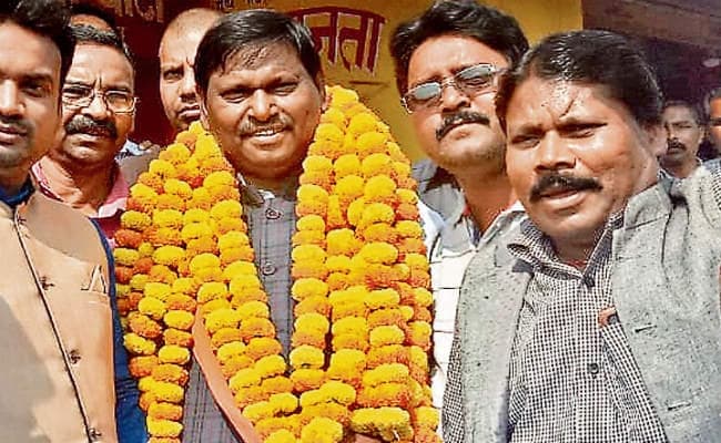 जमशेदपुर: योगी के बाद अब अर्जुन मुंडा को भी बंगाल जाने से ममता ने रोका, अर्जुन ने कही ये बात