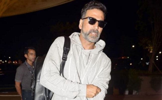 Google से ढूंढ़ा अक्षय कुमार के घर का पता, आधी रात का घर के अंदर लगाई छलांग और फिर...