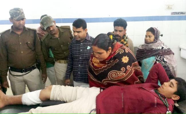 DAV स्कूल पढ़ने जा रहे छात्र को अपराधियों ने मारी गोली