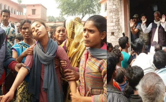 स्कूल में झाड़ू नहीं लगाने पर प्रिंसिपल ने बच्चों को बेरहमी से पीटा, कई छात्र हुए बेहोश, ग्रामीणों ने स्कूल में की तोड़फोड़