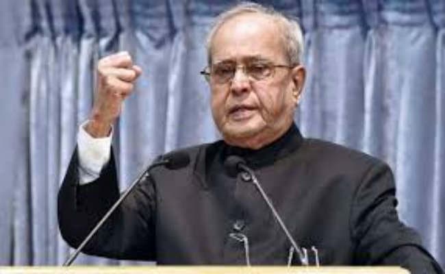 कोलकाता :  मुझे नहीं पता कि मैं भारत रत्न के काबिल हूं या नहीं - प्रणब मुखर्जी