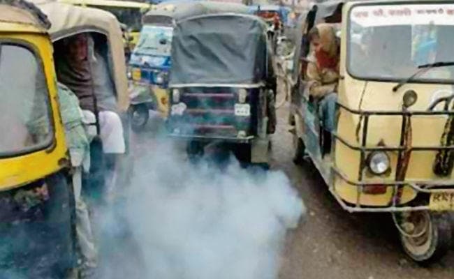 15 साल पुराने वाहनों को कड़ाई से सड़कों से हटाने की सख्त जरूरत