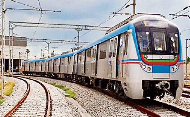 पटना : मेट्रो को पटरी पर आने में लगेगा समय