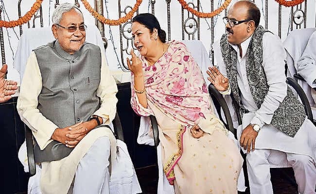 मुख्यमंत्री के साथ नागमणि ने साझा किया मंच, रालोसपा से निकाले गये नागमणि