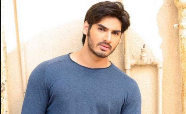 सुनील शेट्टी के बेटे इस फिल्‍म से करने जा रहे हैं दमदार डेब्‍यू, नाम हुआ फाइनल