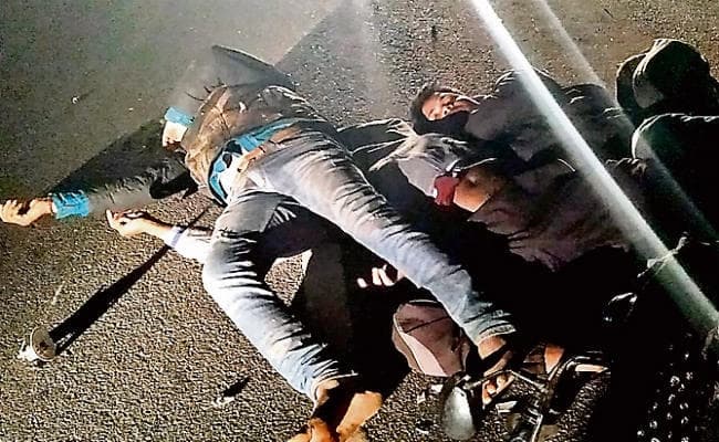 गुमला : दो सड़क हादसे में तीन की मौत