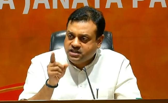 संबित पात्रा ने कहा- चौकीदार नहीं, जीजा की चिंता करें राहुल गांधी