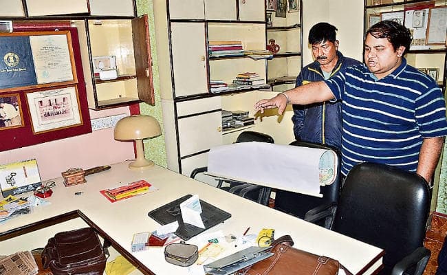 रांची : रिटायर्ड आइएफएस व उनकी पत्नी को बंधक बना कर अपराधियों ने की लाखों की डकैती