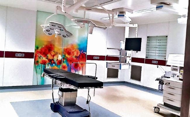 रांची : रिम्स के ऑपरेशन थियेटर है वर्ल्ड क्लास के, निदेशक ने कहा, निजी प्रैक्टिस बंद करें डॉक्टरा, नहीं तो होगी कार्रवाई,