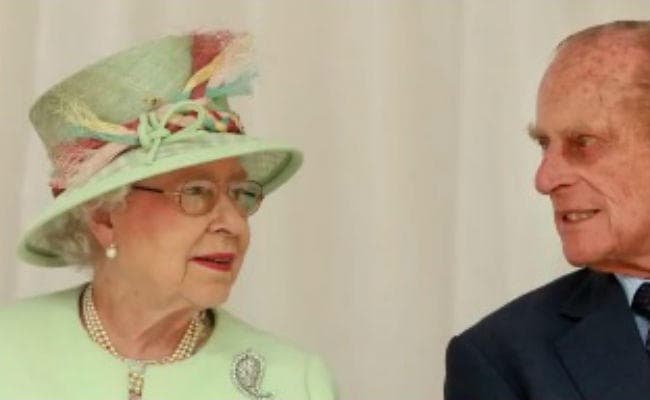 महारानी एलिजाबेथ के पति ने ड्राइविंग लाइसेंस किया सरेंडर, जानें आखिर क्या है मामला