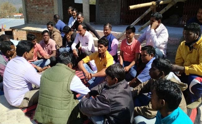 गुमला : बिशुनपुर थानेदार पर अवैध वसूली का आरोप, सोमवार को बिशुनपुर बंद