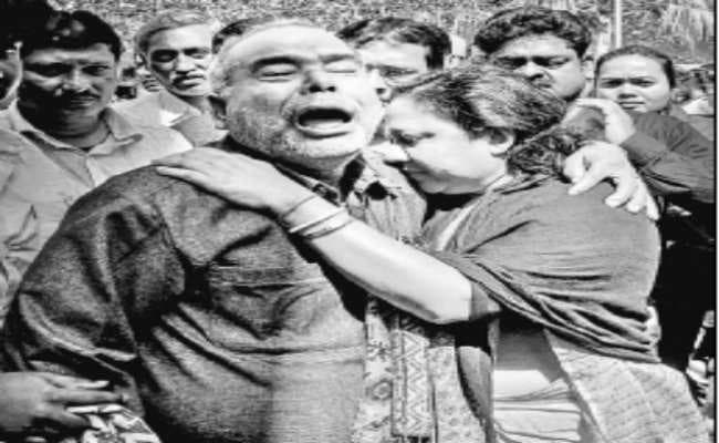 कोलकाता :  तृणमूल विधायक की हत्या पर फिर गरमायी राजनीति, भाजपा ने रची सािजश : फिरहाद