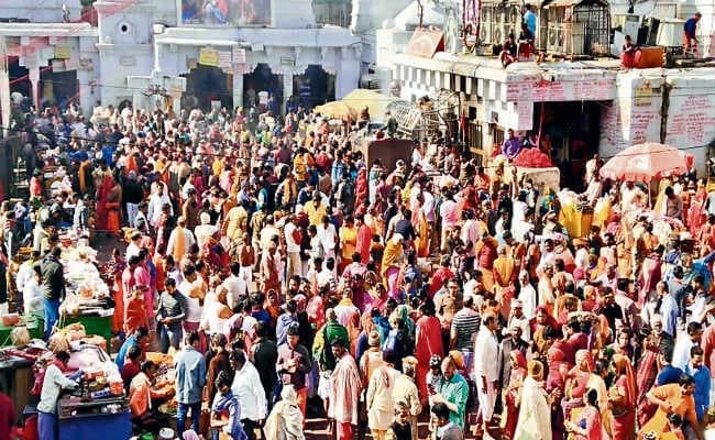 देवघर : बाबा बैद्यनाथ के तिलकोत्सव में जुटे हजारों श्रद्धालु