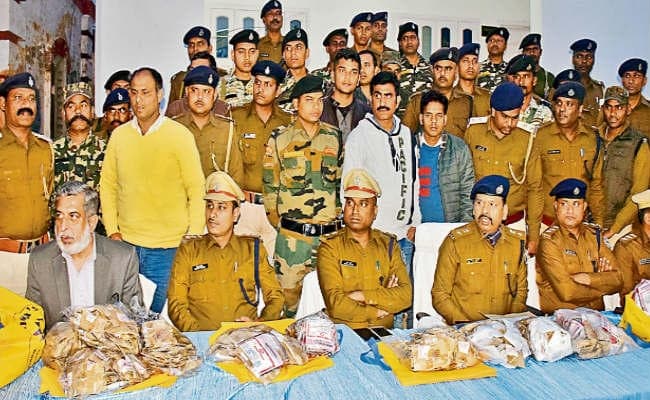 मुथूट फाइनेंस से लूटा गया आठ करोड़ का सोना बरामद, तीन लुटेरे गिरफ्तार, कंपनी देगी 30 लाख का पुरस्कार