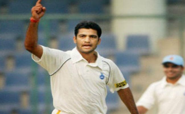 भारत के पूर्व तेज गेंदबाज पर हॉकी स्टिक, लोहे की छड़ से हमला, अस्‍पताल में भर्ती