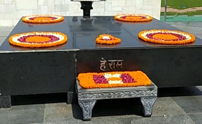 12 फरवरी का इतिहास : इसी दिन महात्मा गांधी की अस्थियों को गंगा में प्रवाहित किया गया था