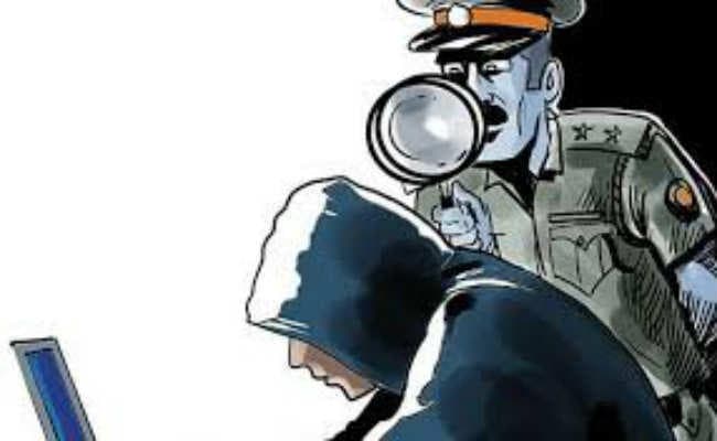 सारठ बाजार :  बरदही से साइबर ठगी का एक आरोपित गिरफ्तार