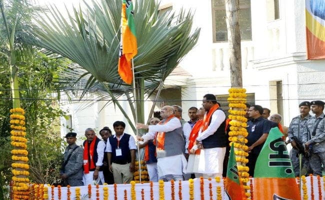 अमित शाह ने ''मेरा परिवार, भाजपा परिवार'' अभियान की शुरुआत की, बोले - देश की जनता मोदी के साथ खड़ी
