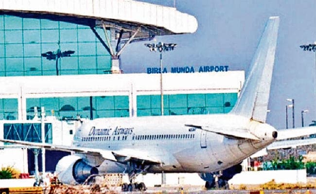 रांची : पिछले वर्ष के मुकाबले हर माह 36 हजार अधिक लोग कर रहे हवाई यात्रा, एयरपोर्ट में खुलेगा कॉमन सर्विस सेंटर