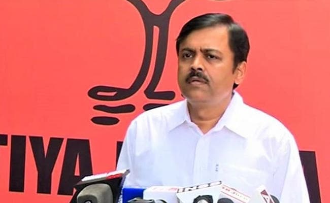 अनिल अंबानी से हैं कांग्रेस के ‘करीबी रिश्ते’!