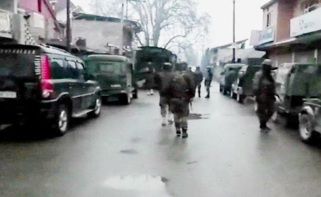 जम्मू-कश्मीर : बड़गाम मुठभेड़ में सुरक्षाबलों ने दो आतंकियों को मार गिराया