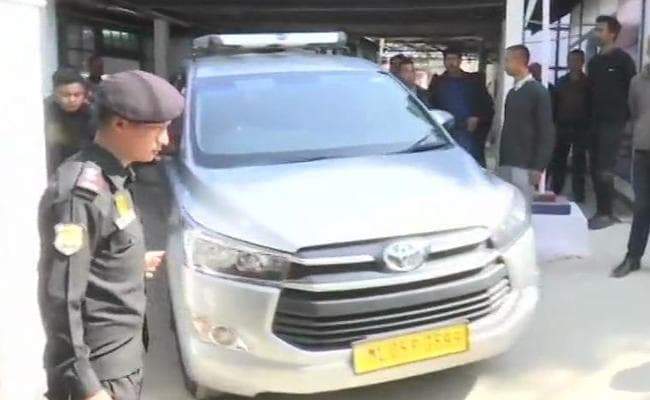 पांच दिन, 33 घंटे की CBI पूछताछ के बाद कोलकाता रवाना हुए ममता के लाडले पुलिस कमिश्नर राजीव कुमार