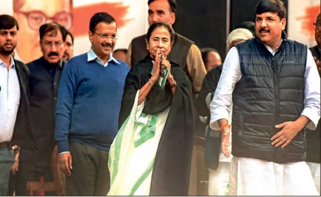 आप की रैली के बाद शरद पवार के घर पर विपक्षी नेताओं की हुई बैठक, ममता ने कहा - चुनाव पूर्व गठबंधन होगा