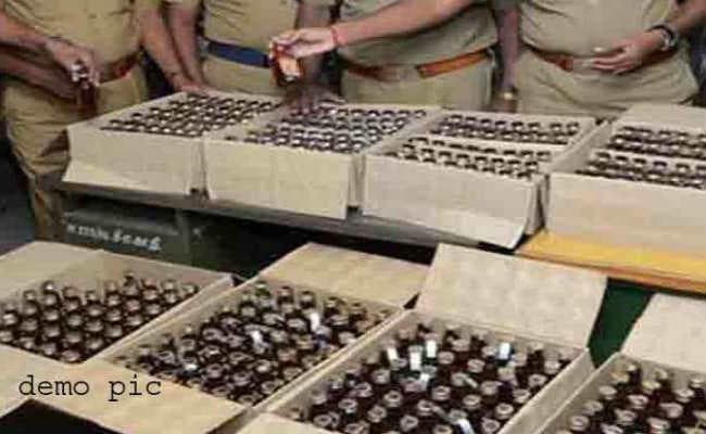 मुजफ्फरपुर : मनियारी से 218 कार्टन शराब जब्त