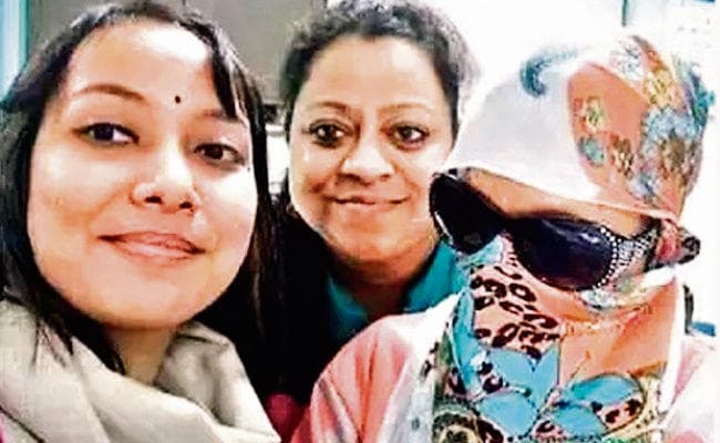 एसिड अटैक में गंवायीं आंखें फिर हौसले से बनीं बैंकर