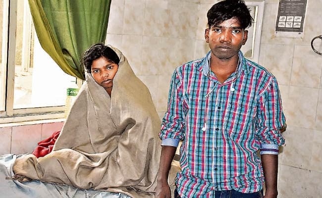 रांची : नहीं पहुंचे डॉक्टर, नवजात की मौत थैले में शव लेकर भटकता रहा दंपती, महिला ने ट्रेन में बच्चे को दिया था जन्म