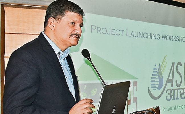 रांची : विभागों के सामंजस्य से ही योजना होगी सफल : पारितोष