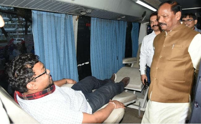 रक्त और नेत्रदान से बड़ा कोई पुण्य नहीं  : CM रघुवर दास