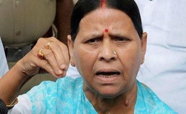 पटना : राबड़ी ने कहा, अधिक हो गयी है मुलायम की उम्र, याद नहीं रहता कब क्या बोलें