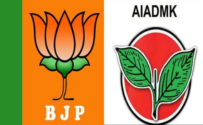 अन्नाद्रमुक को बगावत का डर, भाजपा से गठबंधन का एलान नहीं कर पा रही है पार्टी, चुनाव बाद संभव अन्नाद्रमुक को बगावत का डर, भाजपा से गठबंधन का एलान नहीं कर पा रही है पार्टी, चुनाव बाद संभव