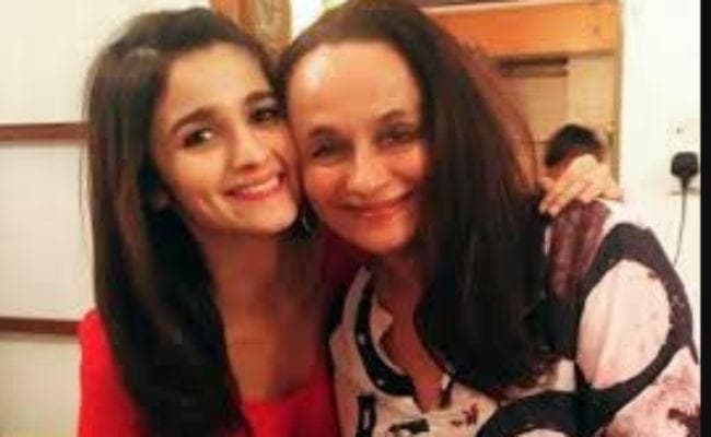 आलिया भट्ट की ''गली ब्‍वॉय'' देख हैरान रह गईं मां सोनी राजदान, कह दी ये बड़ी बात...