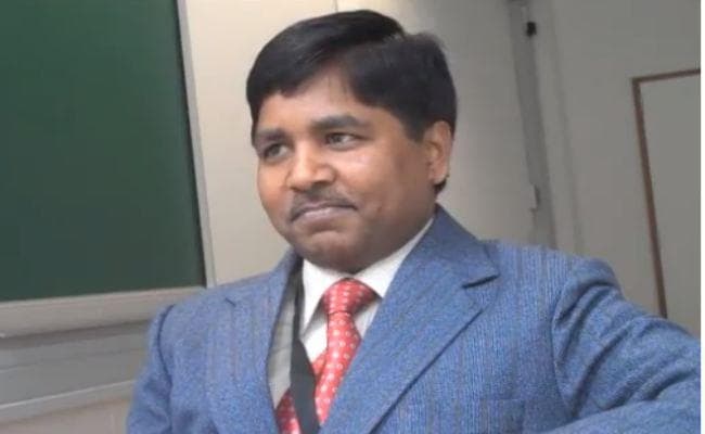 पुस्तक चर्चा : पत्रकारों के लिए जरूरी किताब