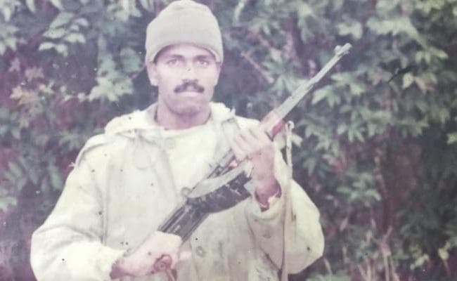 पुलवामा में शहीद हुआ गुमला का जवान विजय एनकाउंटर स्पेशलिस्ट था, पिता ने कहा, बदला चाहिए