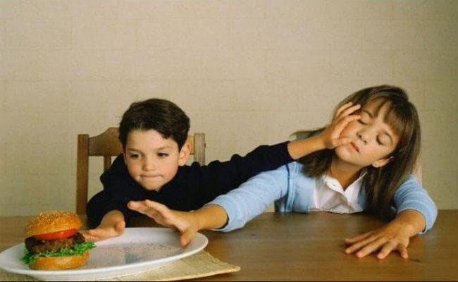 Reasearch: एक से ज्यादा भाई-बहन हों तो पहले जन्मा बच्चा हो सकता है झगड़ालू