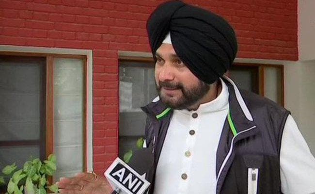 #PulwamaAttack : सिद्धू ने पूछा, क्या कुछ लोगों की वजह से पूरे देश को जिम्मेदार ठहराया जा सकता है