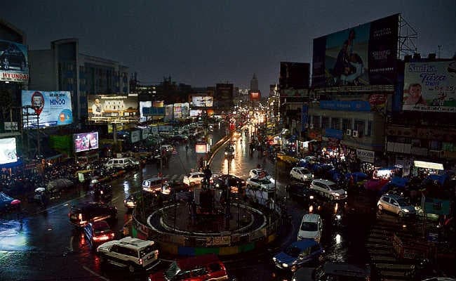 रांची :  मौसम ने ली करवट, राजधानी में शाम से देर रात तक हुई झमाझम बारिश