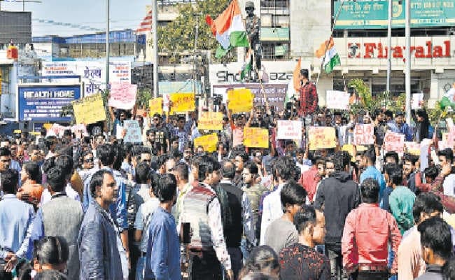 शहादत को सलाम : व्यर्थ न जाये ये बलिदान, बोल रहा है हिंदुस्तान