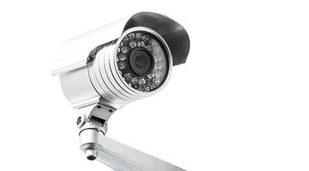 महिलाओं पर भारी पड़ी अस्पताल की सुरक्षा व्यवस्था, नहाने की जगह लगा दिया कैमरा