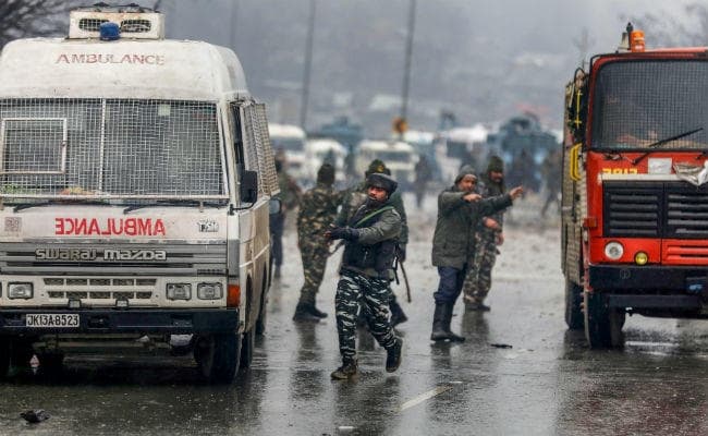 #PulwamaAttack : कराची में रची गयी थी हमले की साजिश, नागरिकों के लिए रास्ता देना हुआ आत्मघाती